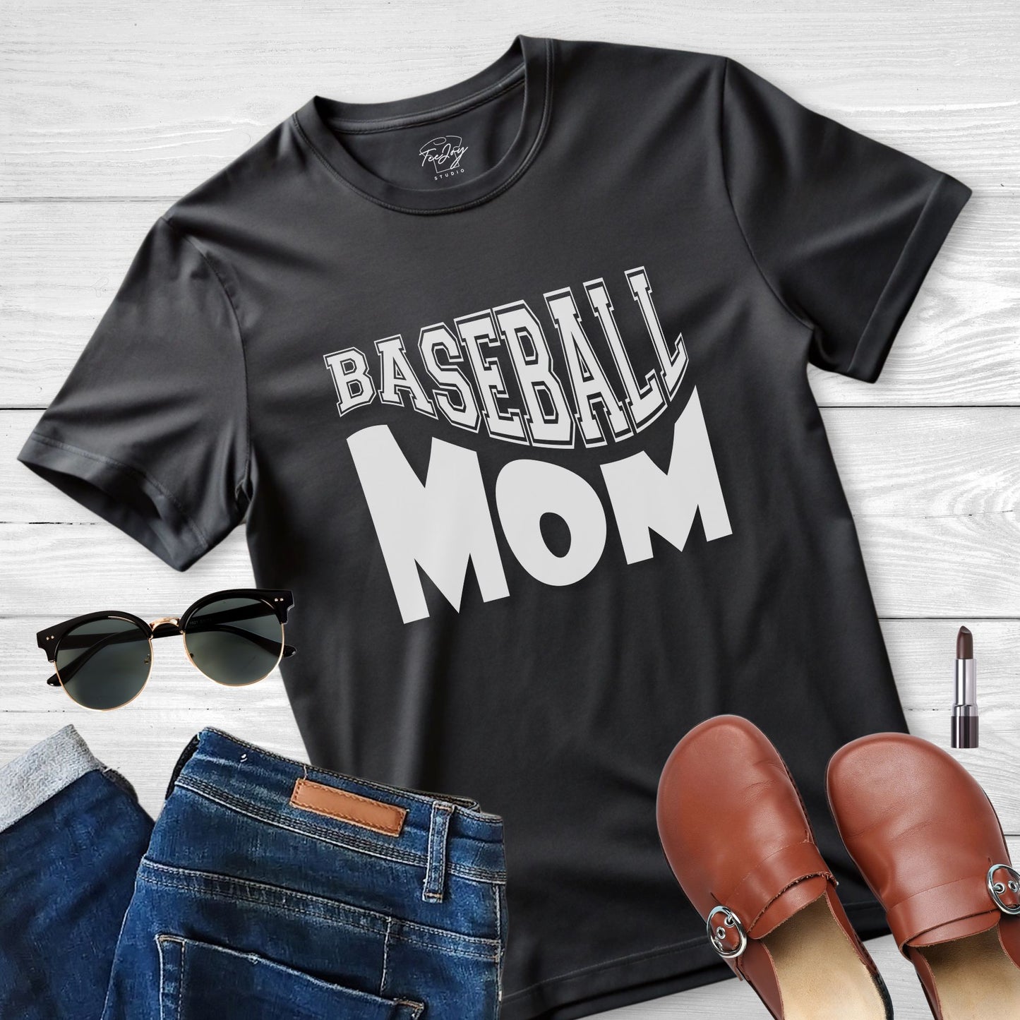 Baseball Mom: Diamond Diva Tee