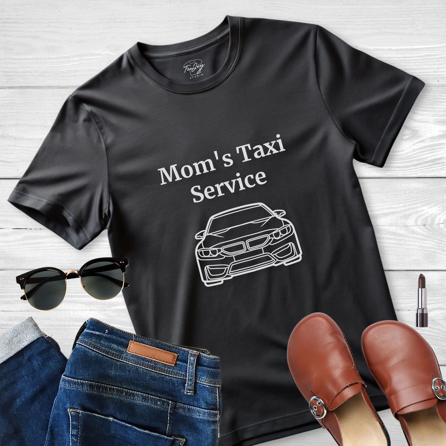 Mom's Taxi Service - BMW -Tee